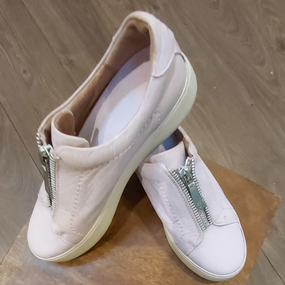 Frye Lena pink leather runners